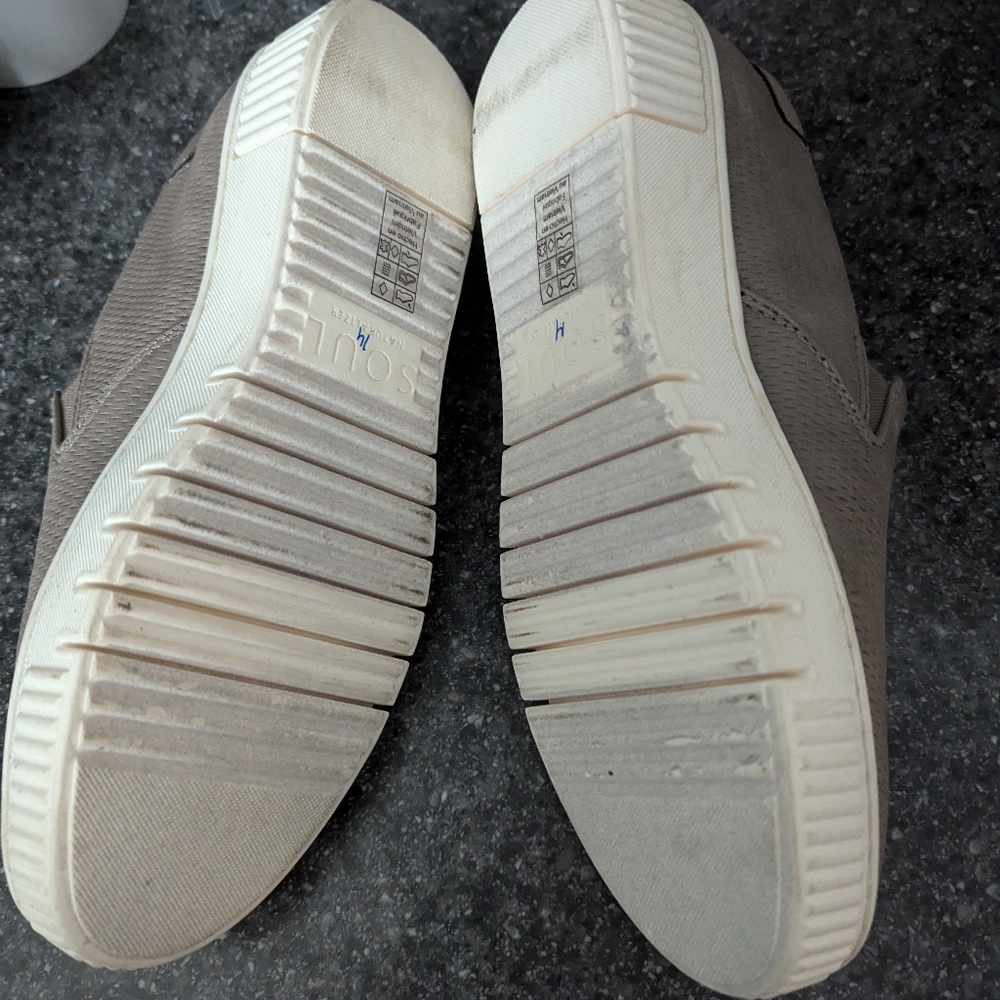 Shoes - Picture 2 of 3